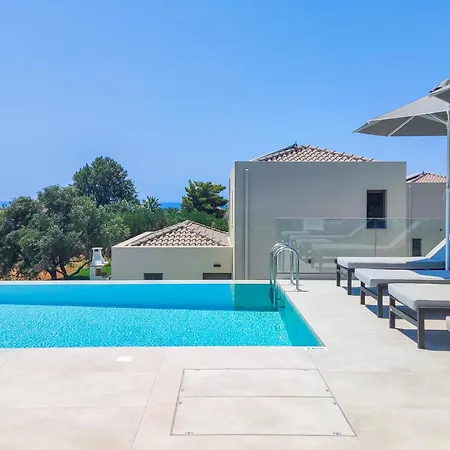 Elysian ! 200m To Beach, 8 Bd, Sleeps 20 Μηνιά